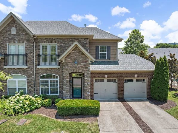 2217 Traemoor Village Way, Nashville, TN 37209