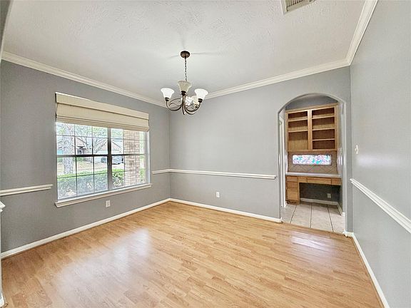 5th image of 24327 Lanning Dr