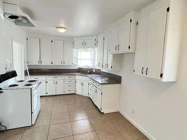 235 E Coolidge Ave — Photo 9