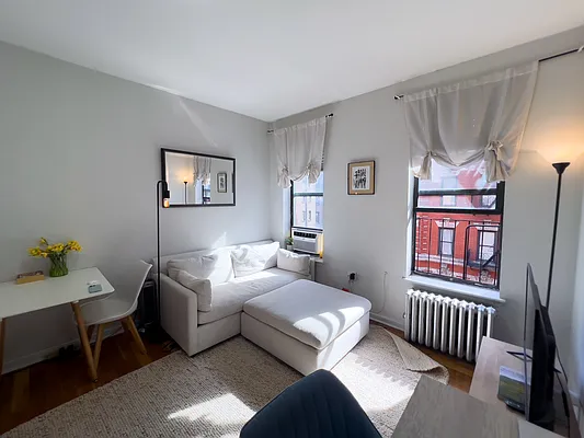 Rented by Denise Rosenblum, LREB | media 8