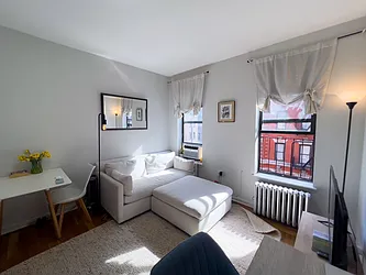 Rented by Denise Rosenblum, LREB