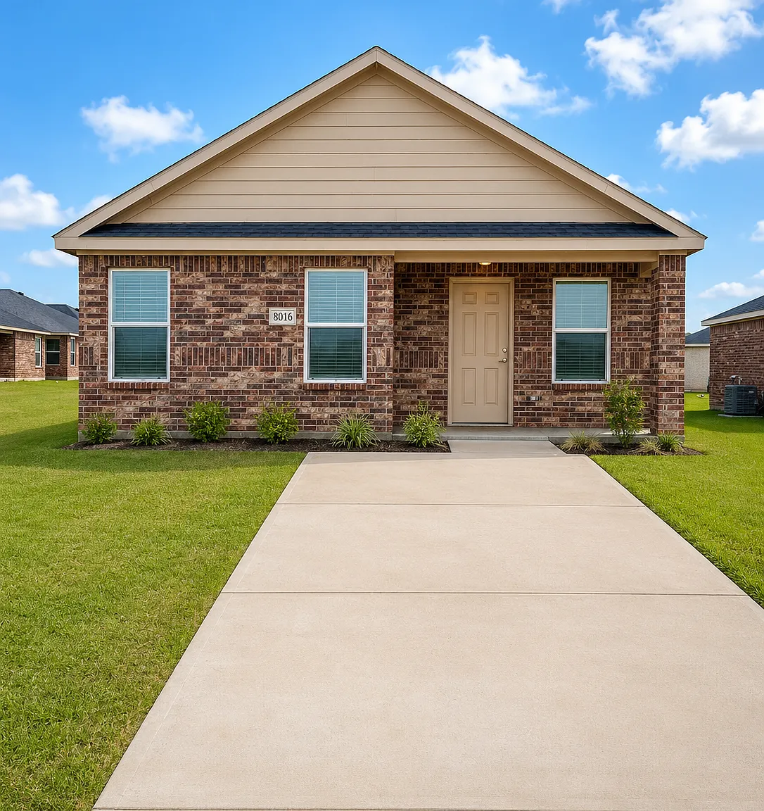 3 bed, 1228 sqft, $1,800 — Photo 1