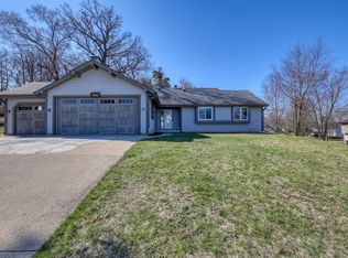 n29w26677 Peterson DRIVE, Pewaukee, WI 53072