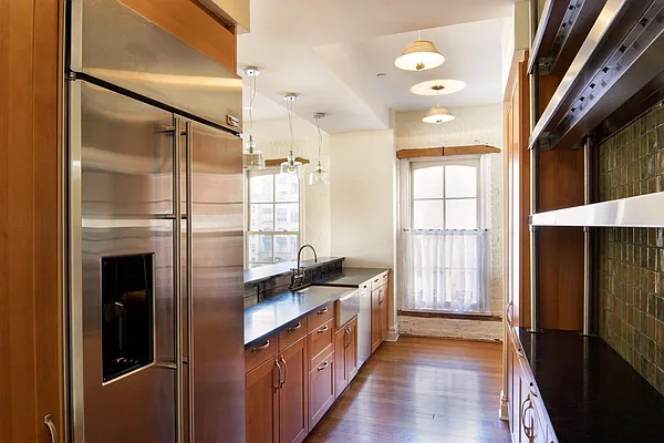 Rented by Brown Harris Stevens | media 37