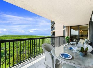 6075 Pelican Bay Blvd APT 1105, Naples, FL 34108