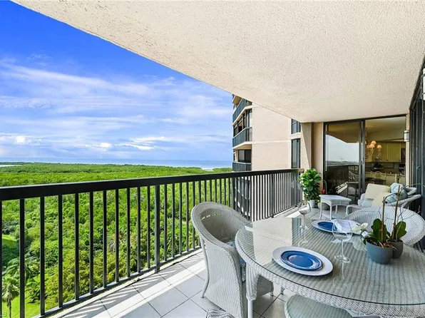 6075 Pelican Bay Blvd APT 1105, Naples, FL 34108