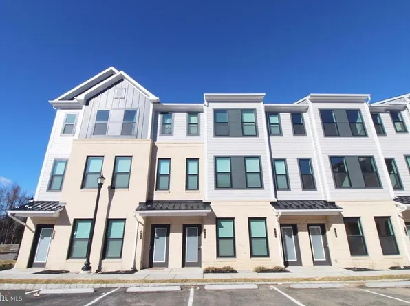 410 Reading Ct, Princeton Junction, NJ 08550