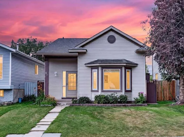 67 E Rivercrest Cir SE, Calgary, AB T2C 4G4