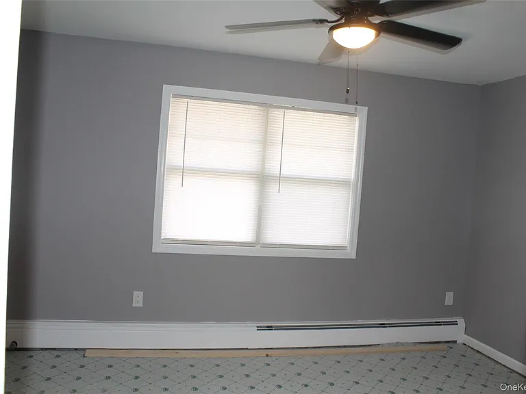 303 Barclay Mnr #3C — Photo 7