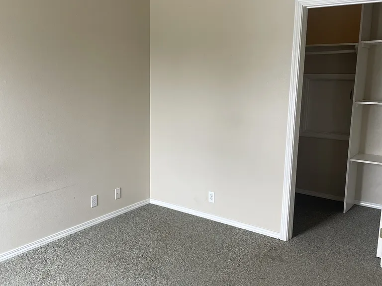 307 Colorado Ave E — Photo 9