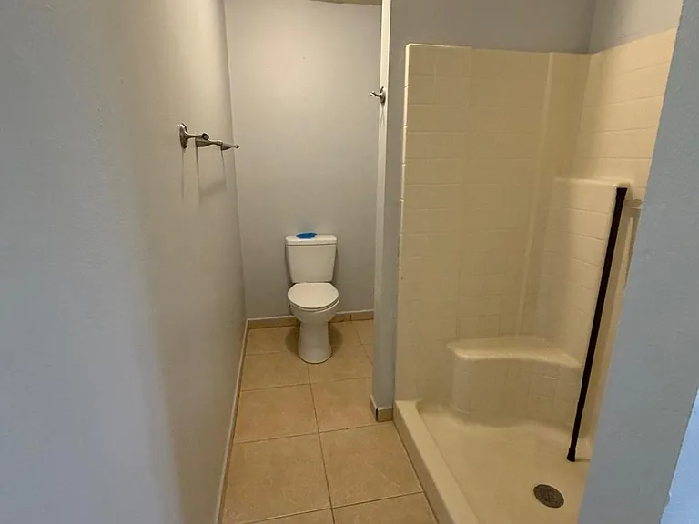 52 Bradford Ct — Photo 6