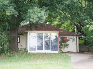 1915 S 63rd St, Omaha, NE 68106