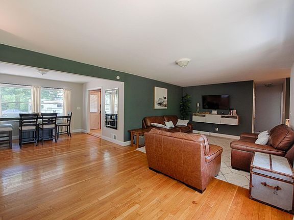 4th image of 6647 Coffey St