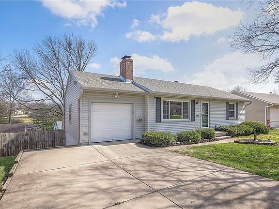 5th image of 8405 Boone Blvd