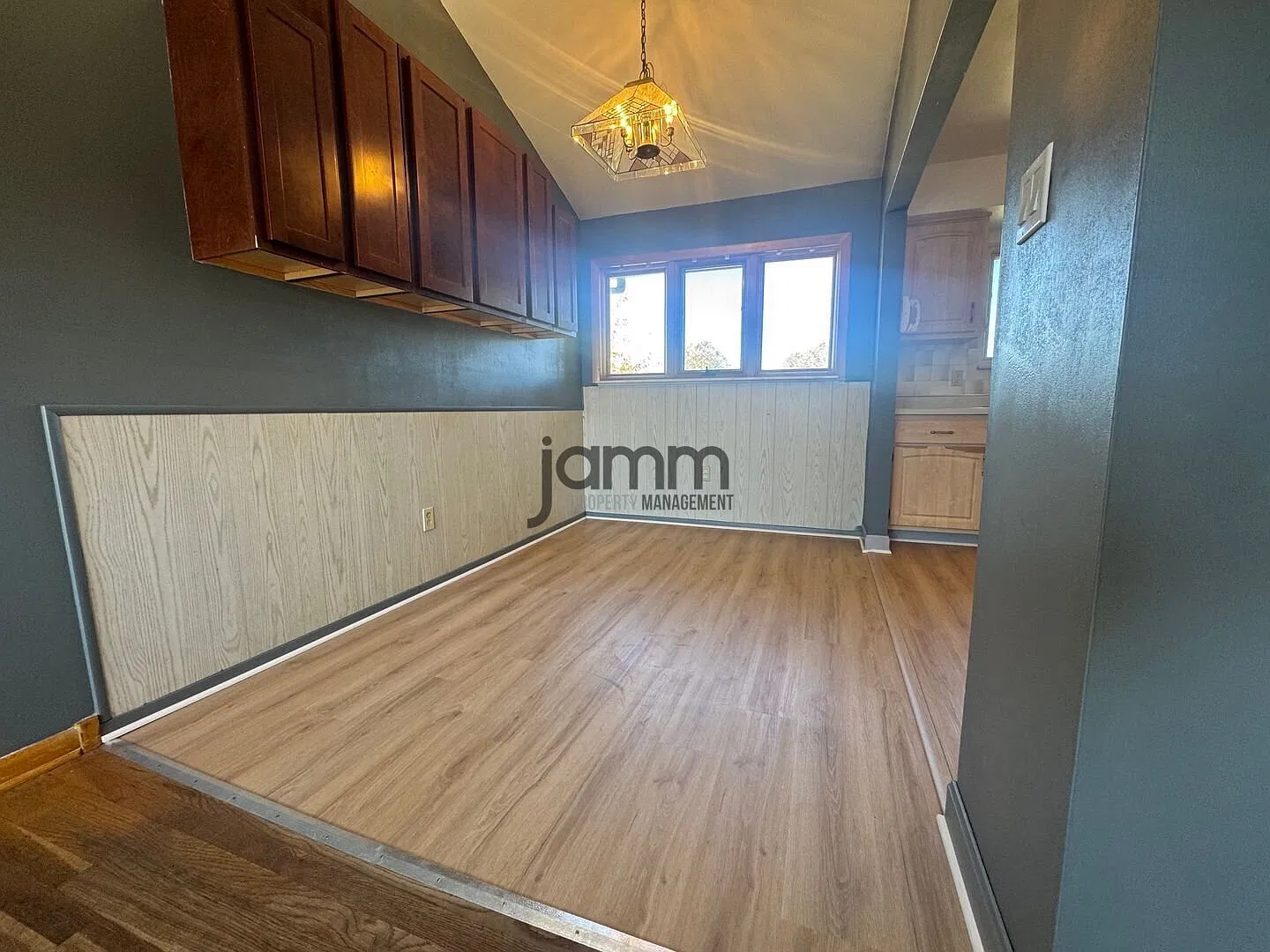 Lovely Single Family Home in Brook Park! 3beds/1bath! — Photo 4