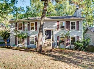 12612 Timber Hill Dr, Little Rock, AR 72211