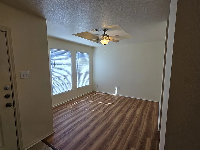 5109 Coach Stop Dr — Photo 4