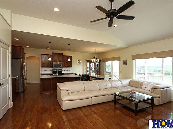 4th image of 7534 Blanchard Blvd