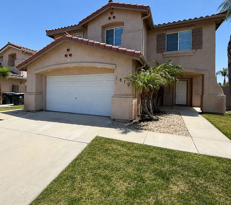 1810 Baylor Ln