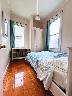 Rented by Keller Williams NYC | media 22
