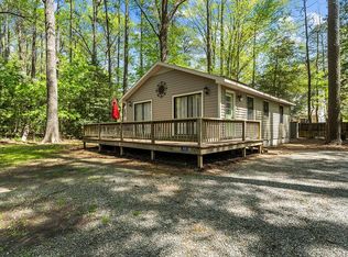 300 Berkshire Dr, Reedville, VA 22539