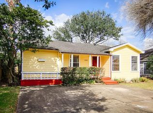 5202 Beech St, Bellaire, TX 77401