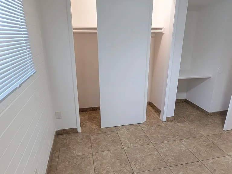 2053 N Alvernon Way #8 — Photo 8