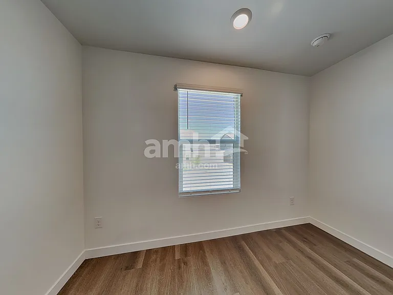 13145 N Mustang Crossing Rd — Photo 23