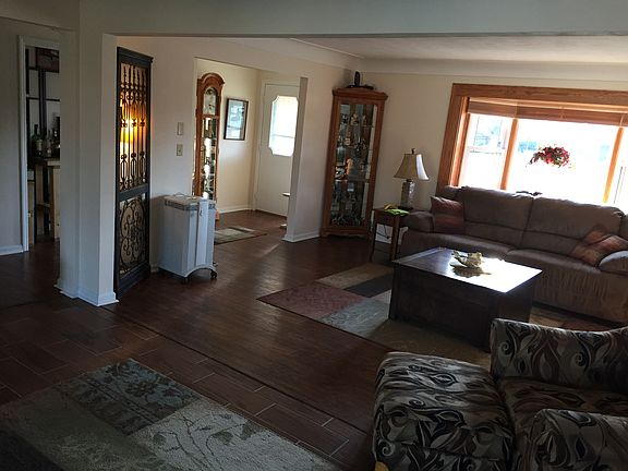 2nd image of 2528 Brown Bark Dr