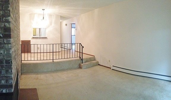 2nd image of 1555 Millpond Ct