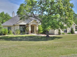 370 Rosewood Dr, La Vernia, TX 78121