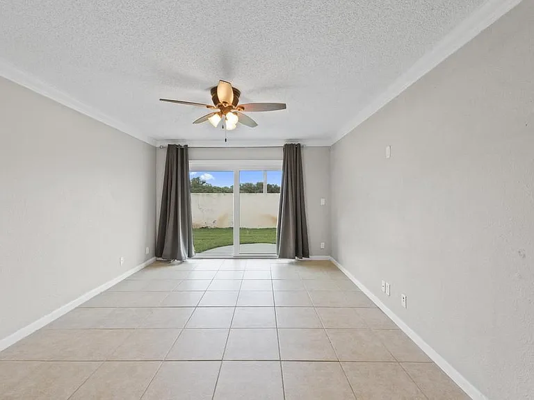 39 Emerald Ct — Photo 8