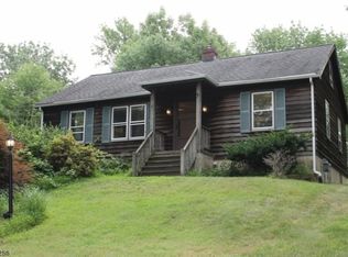 685 Meyersville Rd, Gillette, NJ 07933