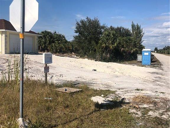 3rd image of 10467 Kingsville Dr
