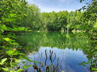 1075 Spider Lake Rd, Nanaimo, BC V9K2L7