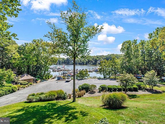 3rd image of 253 Milthorn Ct