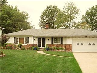 1st image of 372 Balmoral Dr