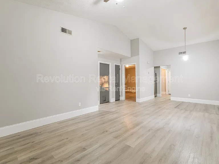 1158 Pinedale Cir NW — Photo 6