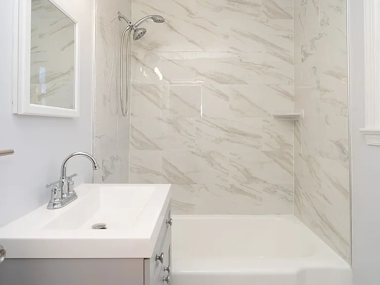 10026 Lorain Ave — Photo 32