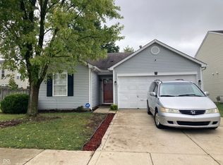 75 Declaration Dr, Greenwood, IN 46143