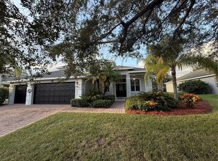 932 Classic View Dr, Auburndale, FL 33823