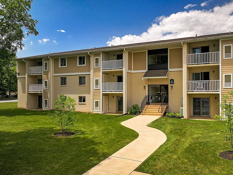 Caln East Apartments
