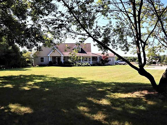 3rd image of 5980 Deer Trail Dr
