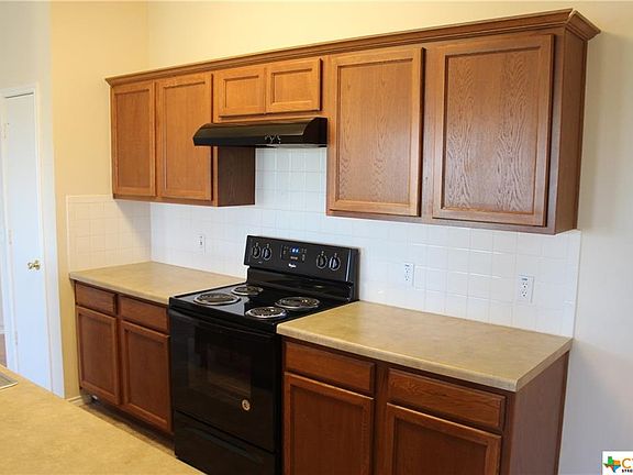 2nd image of 209 Delby St