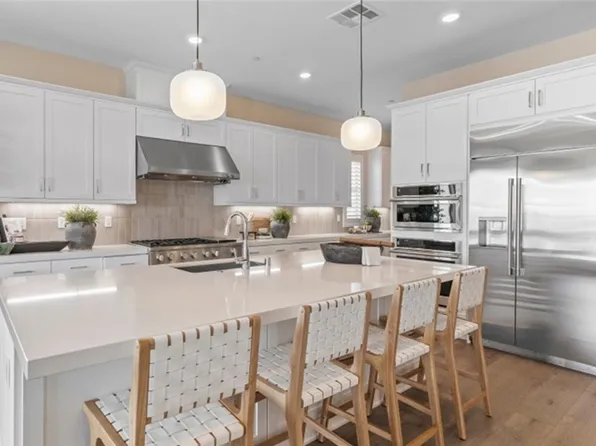 29591 Camino Azar, Santa Clarita, CA 91354