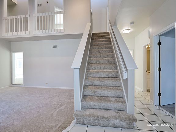 2nd image of 2407 Wentworth Ln