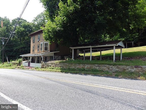 3rd image of 1634 E Main St