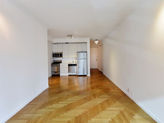 3rd image of 301 W 57th St APT 12G