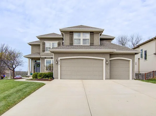 8012 Apache Rd, Lenexa, KS 66227