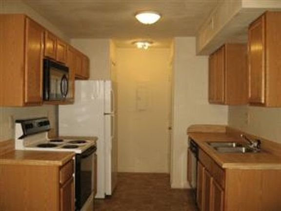 5th image of 53 Colony Square Ct